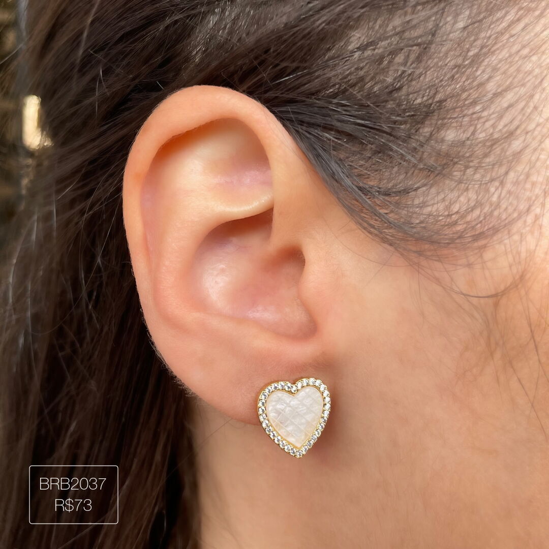 Brinco Coração de Pérola Cravejado Cristal Dourado